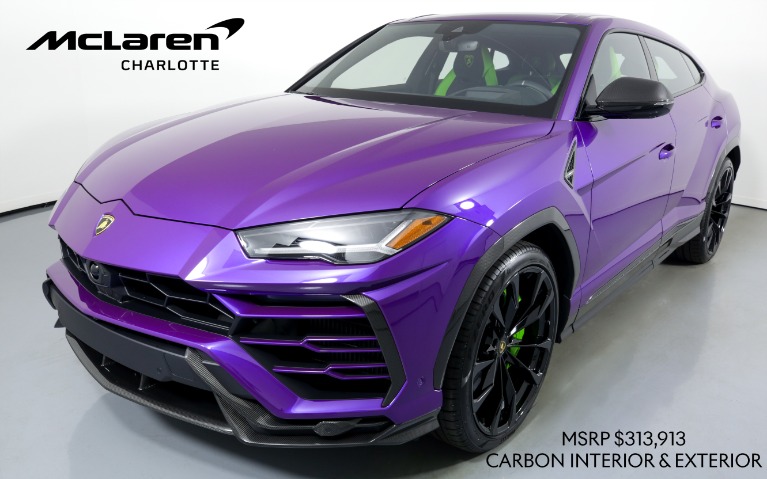 2022 LAMBORGHINI URUS