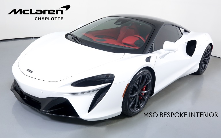 2023 McLaren Artura