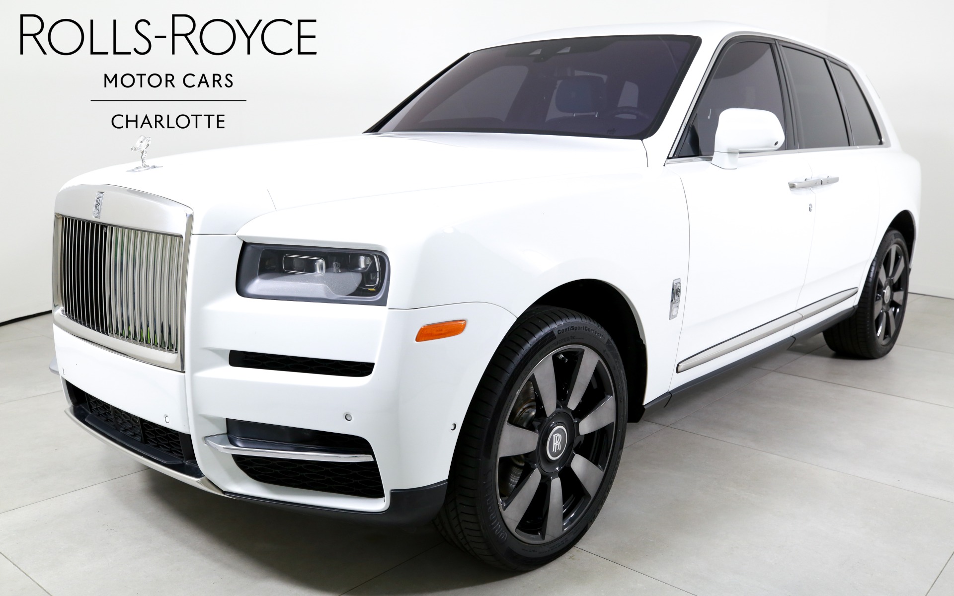Arctic White 2024 Rolls-Royce Cullinan AWD SUV / Crossover All-Wheel Drive 8-Speed Automatic