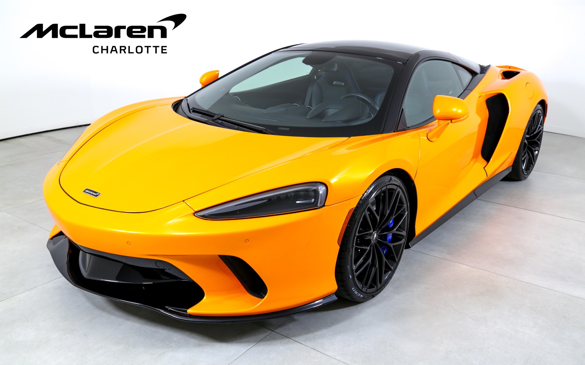 McLaren GT