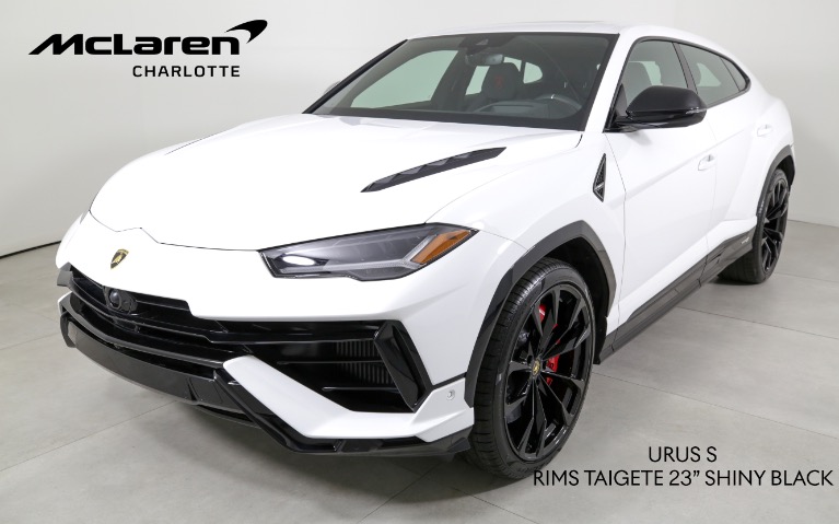 2023 LAMBORGHINI URUS