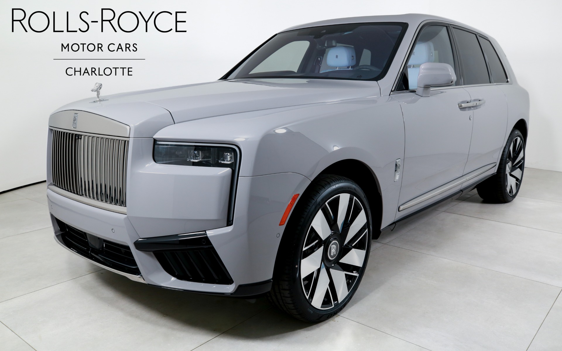 Gray 2027 Rolls-Royce Cullinan SUV / Crossover All-Wheel Drive 8-Speed Automatic