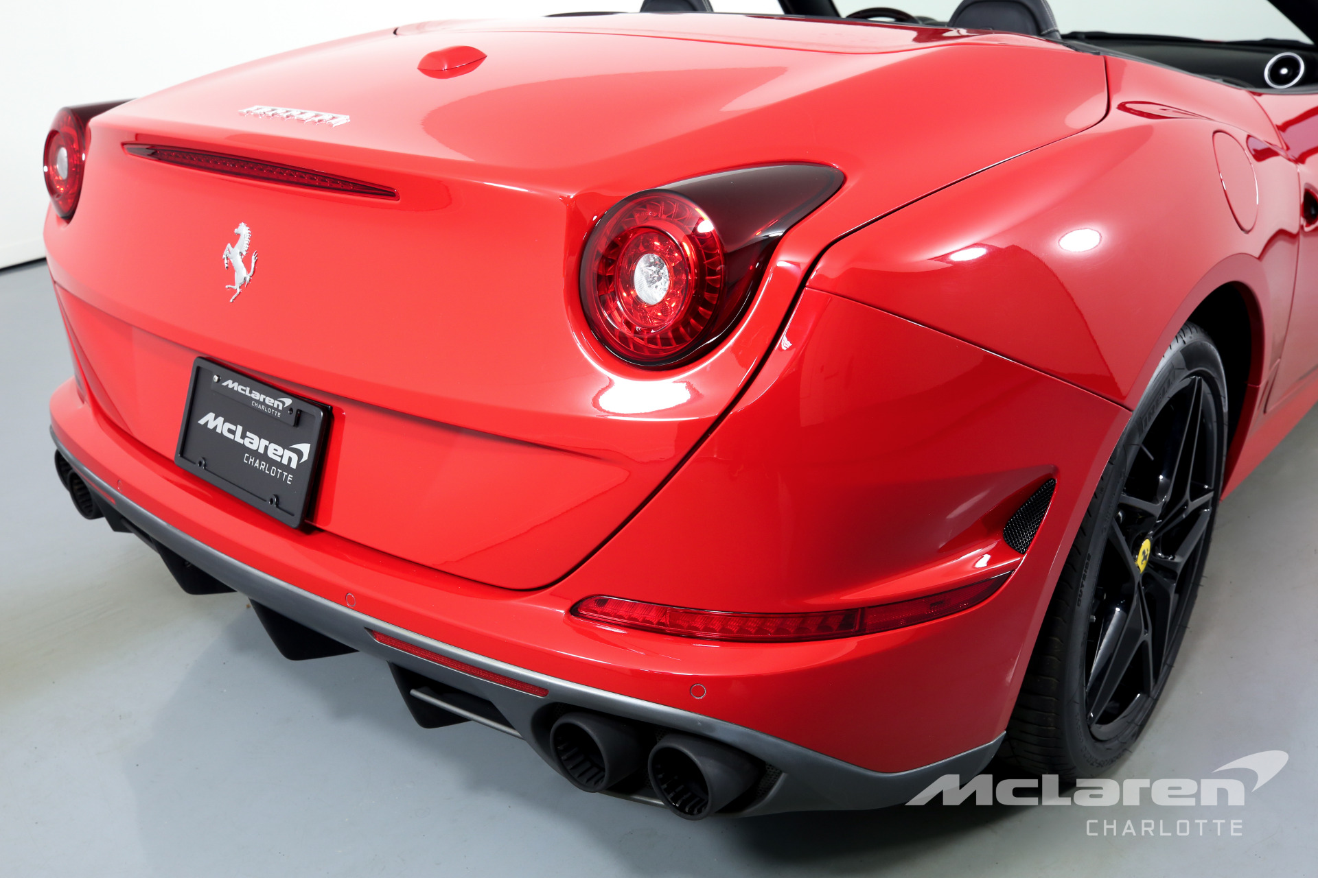 Used 2017 Ferrari California T Base | Charlotte, NC