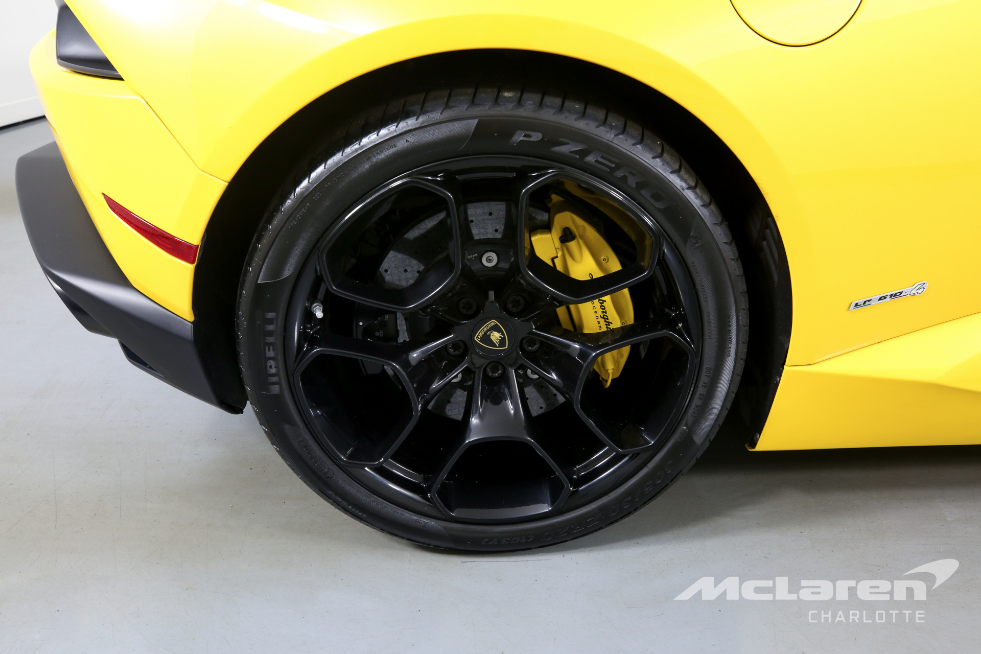 Used 2016 LAMBORGHINI HURACAN SPYDER LR 610-4 | Charlotte, NC