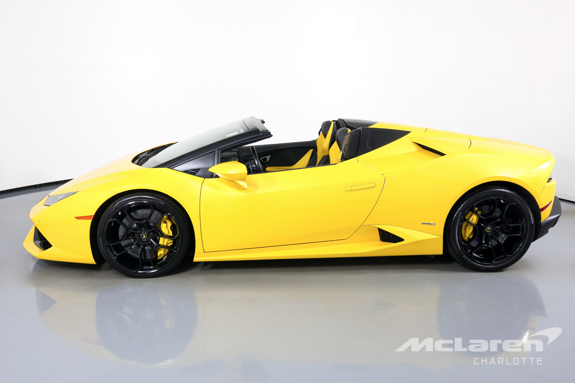 Used 2016 LAMBORGHINI HURACAN SPYDER LR 610-4 | Charlotte, NC