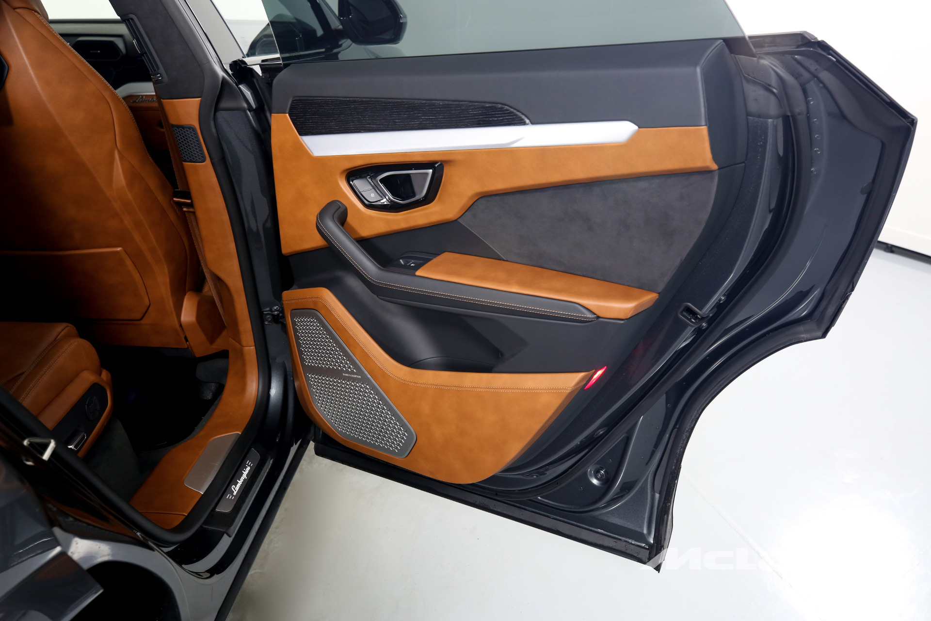 Used 2019 LAMBORGHINI URUS | Charlotte, NC