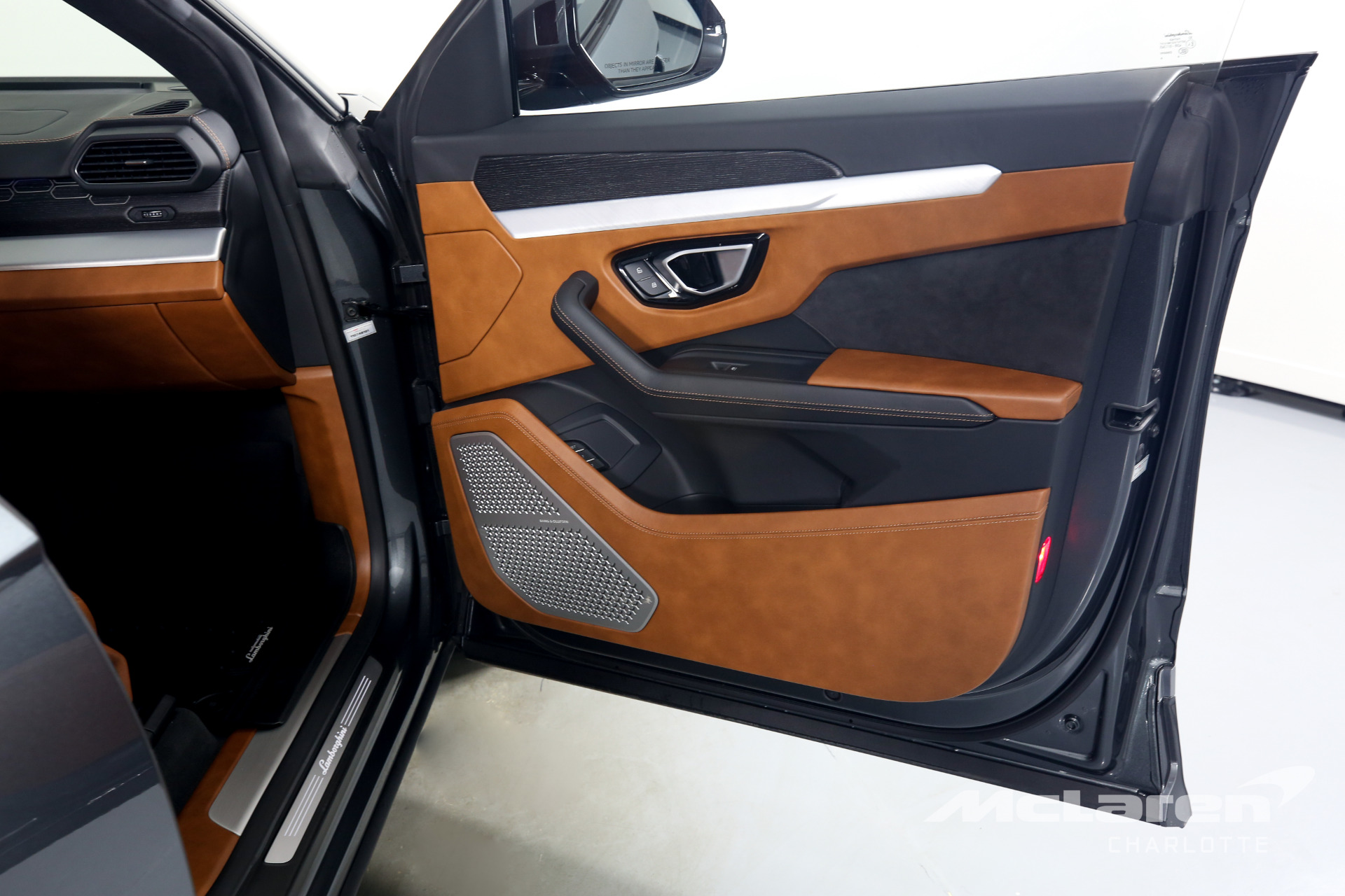 Used 2019 LAMBORGHINI URUS | Charlotte, NC