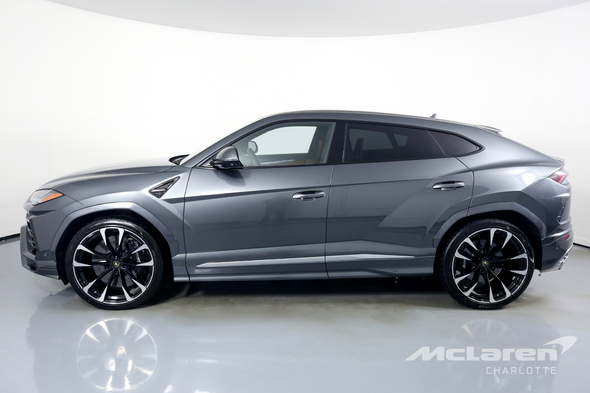 Used 2019 LAMBORGHINI URUS | Charlotte, NC