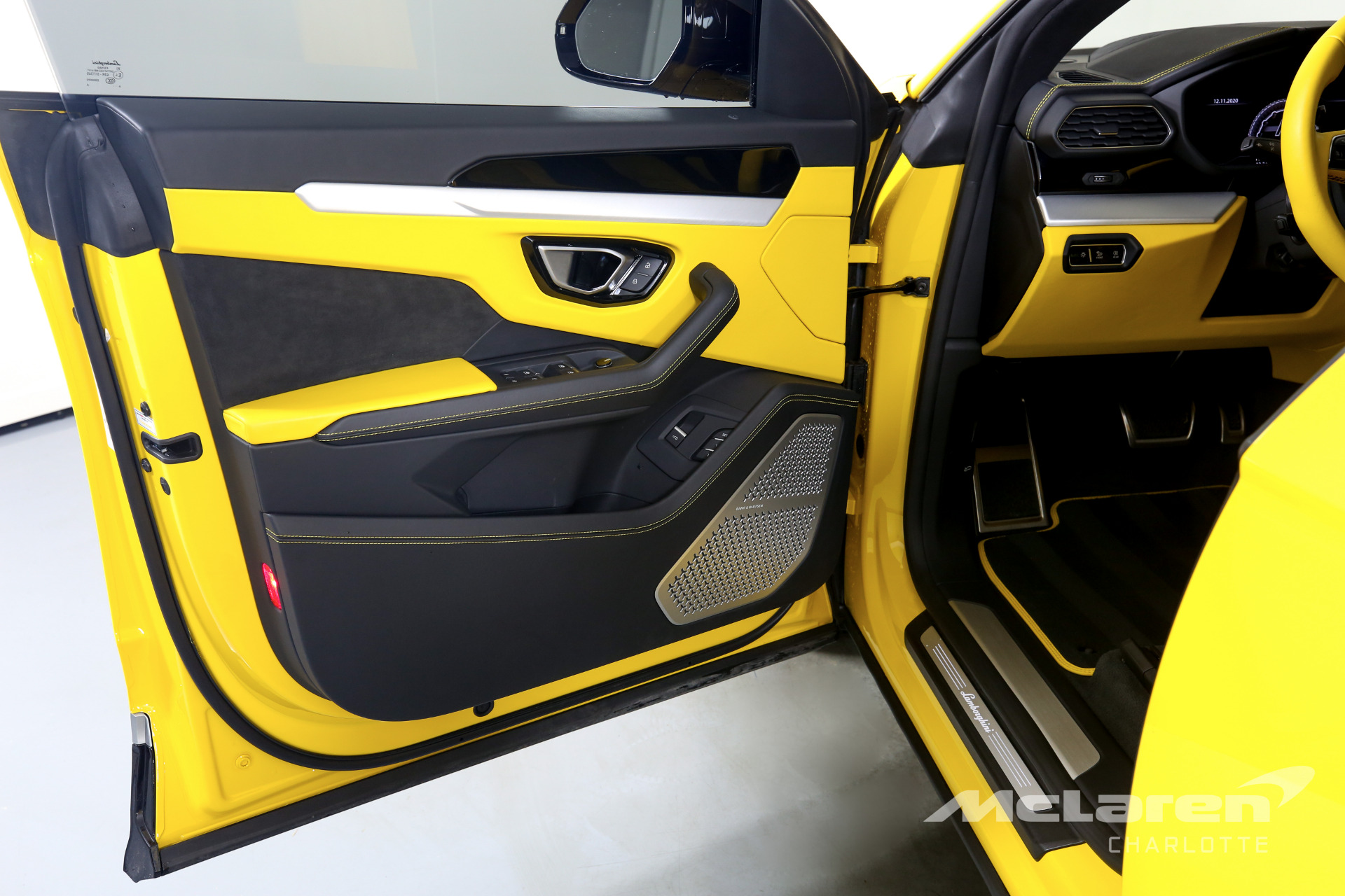 Used 2019 LAMBORGHINI URUS | Charlotte, NC