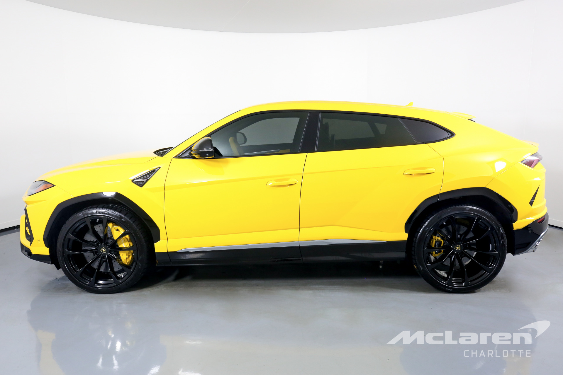Used 2019 LAMBORGHINI URUS | Charlotte, NC