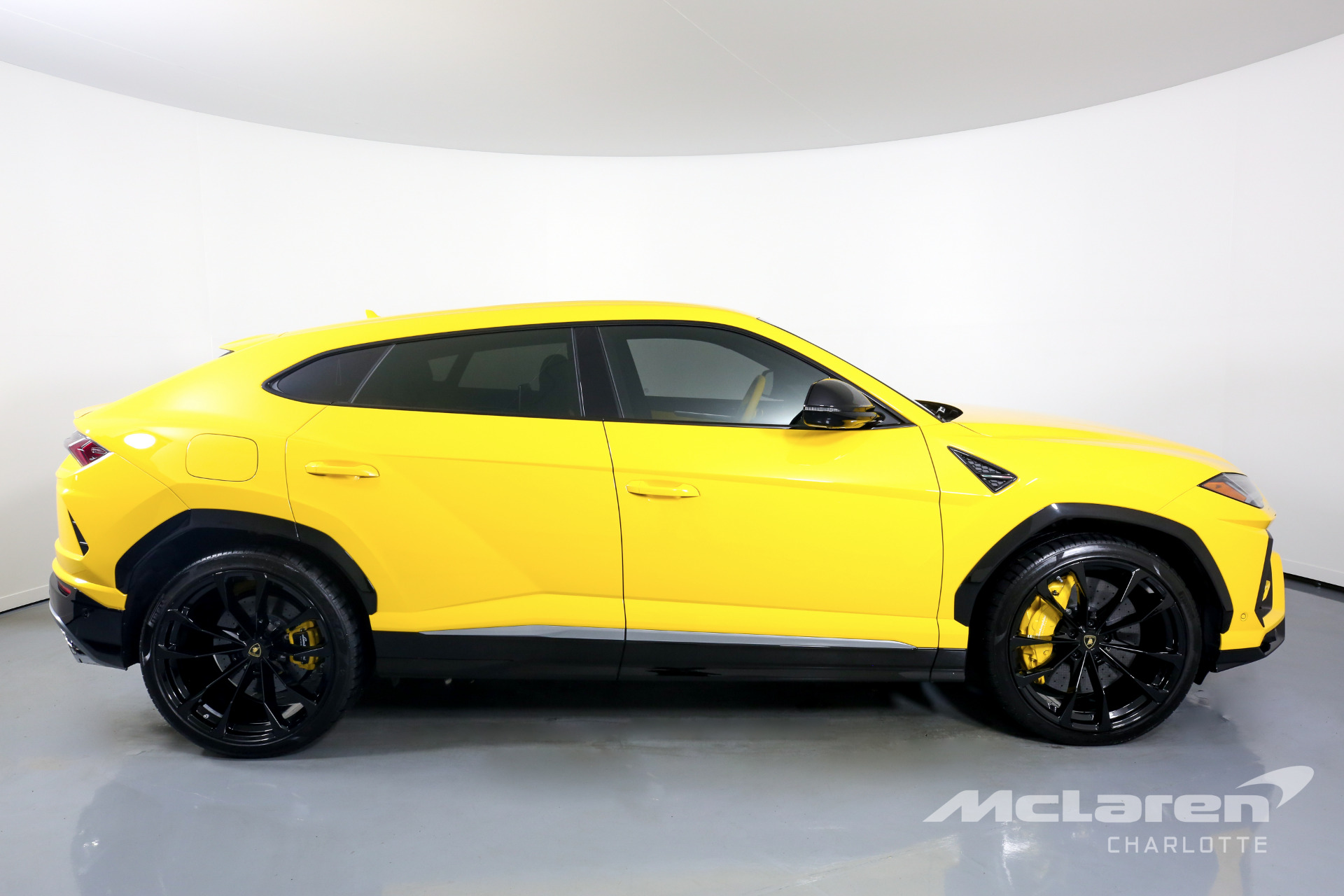 Used 2019 LAMBORGHINI URUS | Charlotte, NC