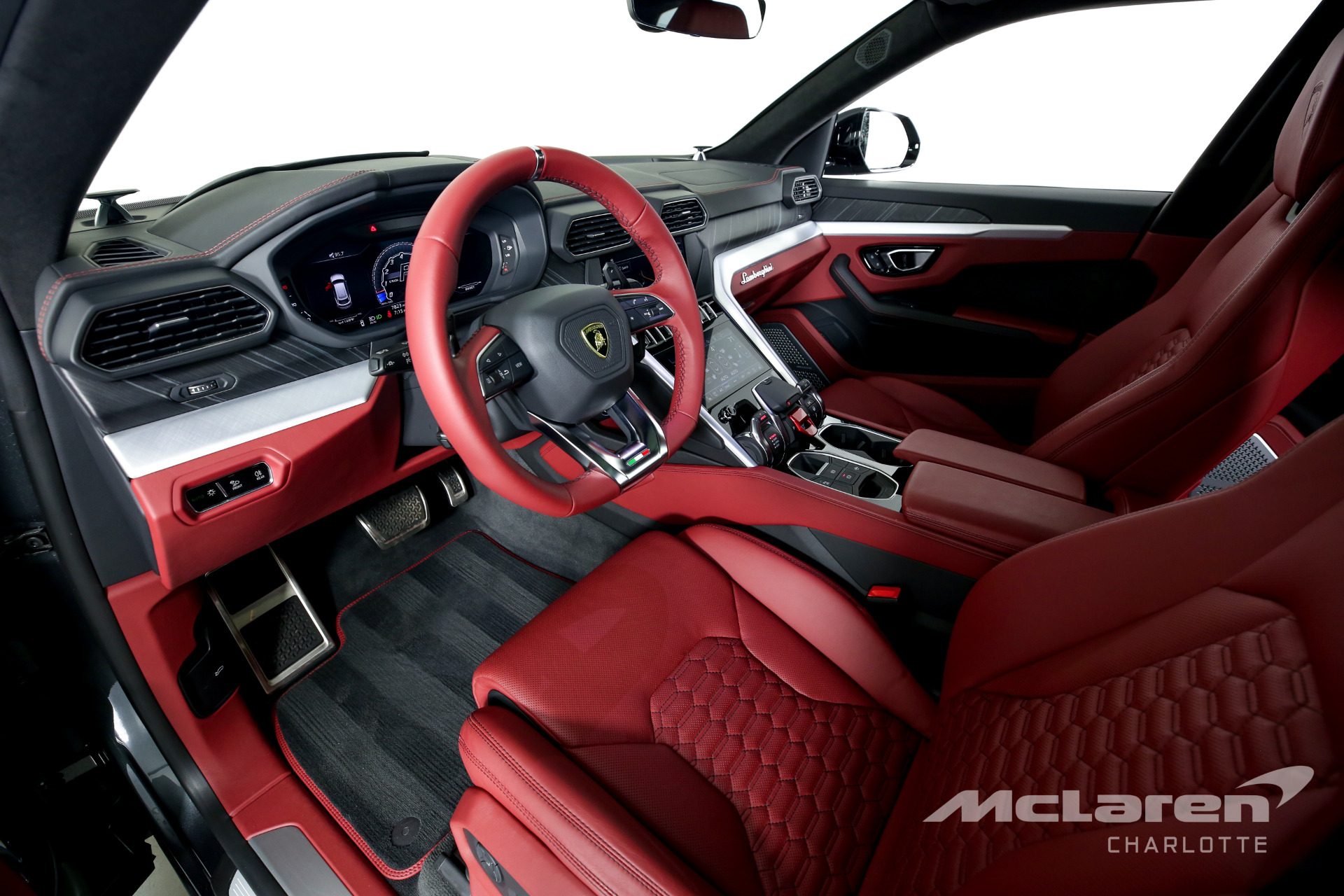 Used 2019 LAMBORGHINI URUS | Charlotte, NC