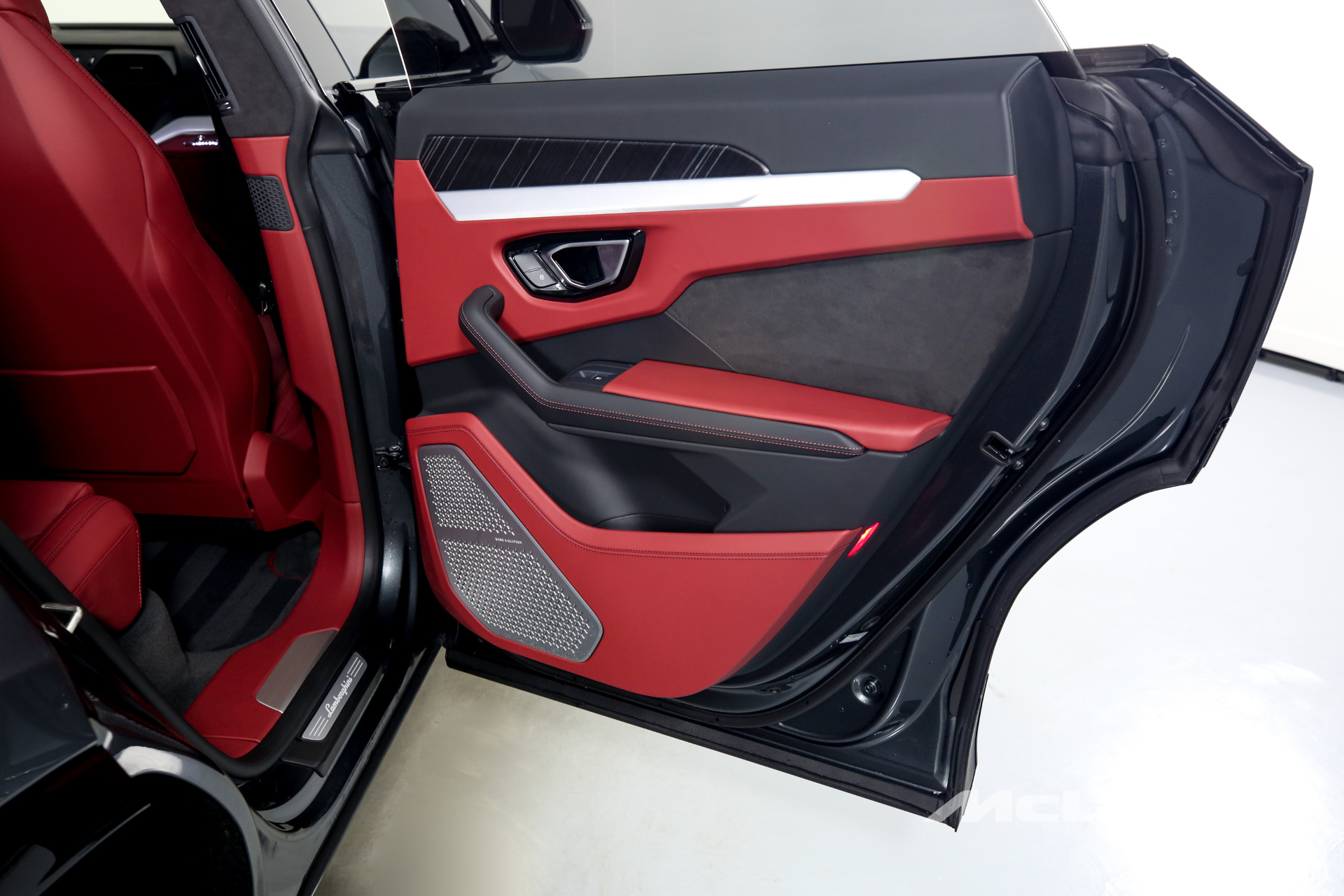 Used 2019 LAMBORGHINI URUS | Charlotte, NC