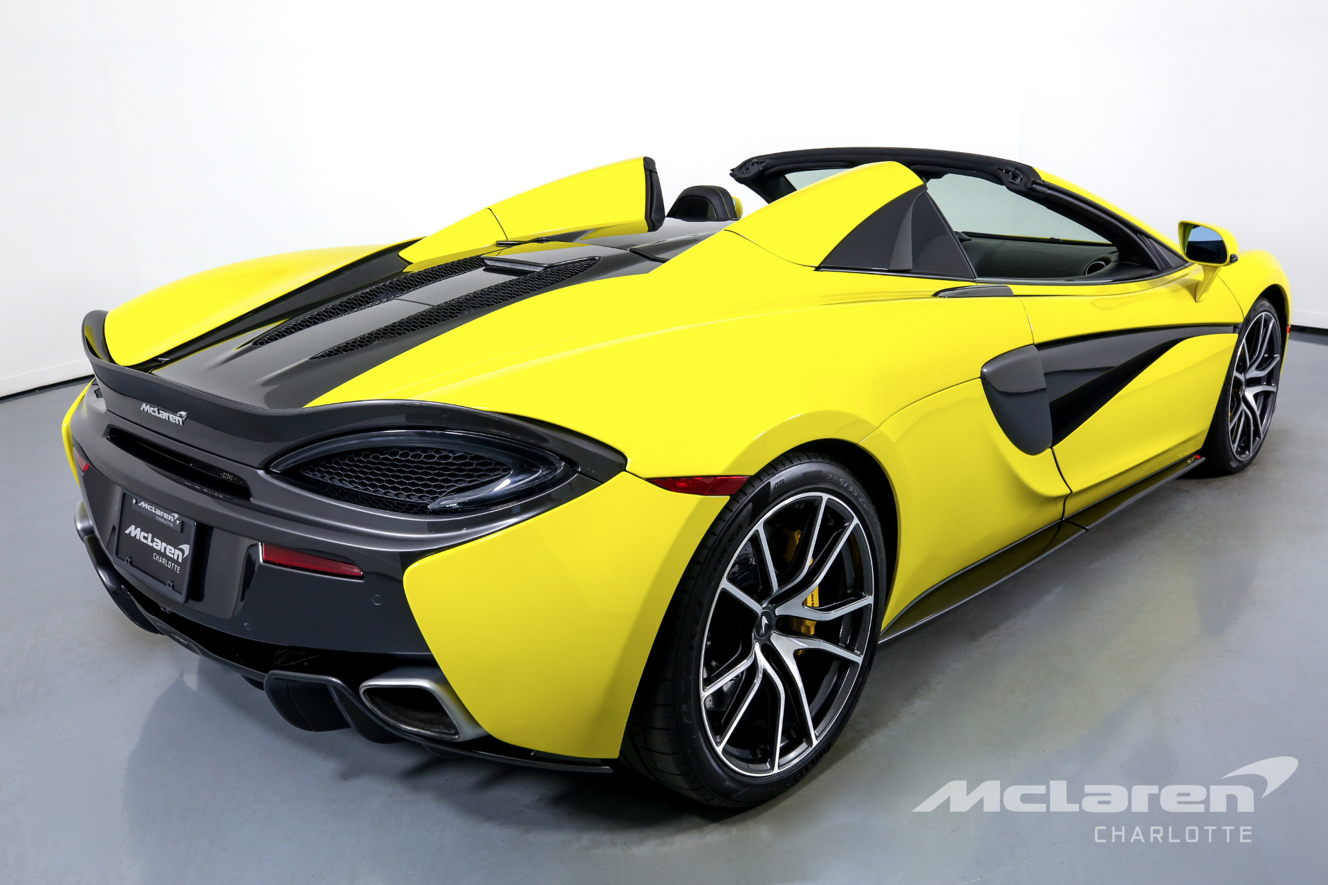 Used 2019 McLaren 570S Spider | Charlotte, NC