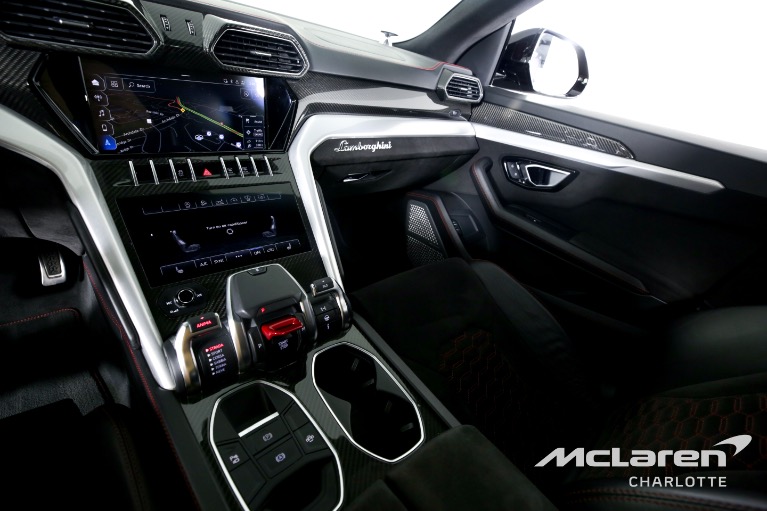 Used-2020-LAMBORGHINI-URUS