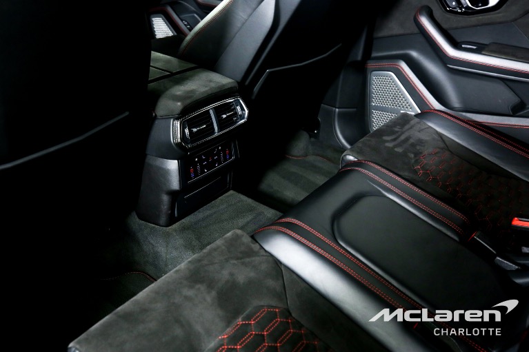Used-2020-LAMBORGHINI-URUS