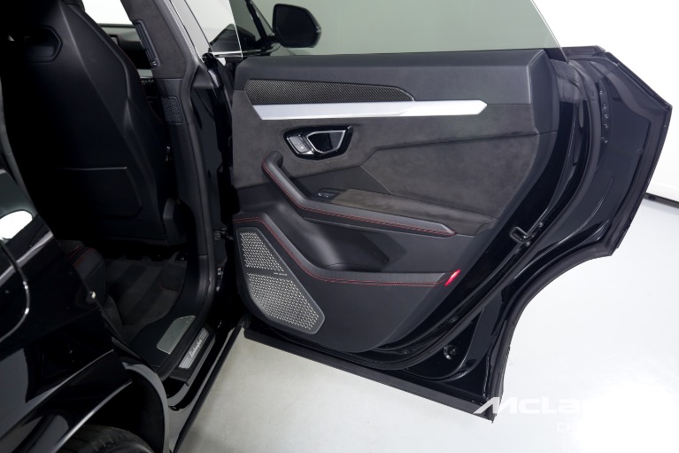 Used-2020-LAMBORGHINI-URUS