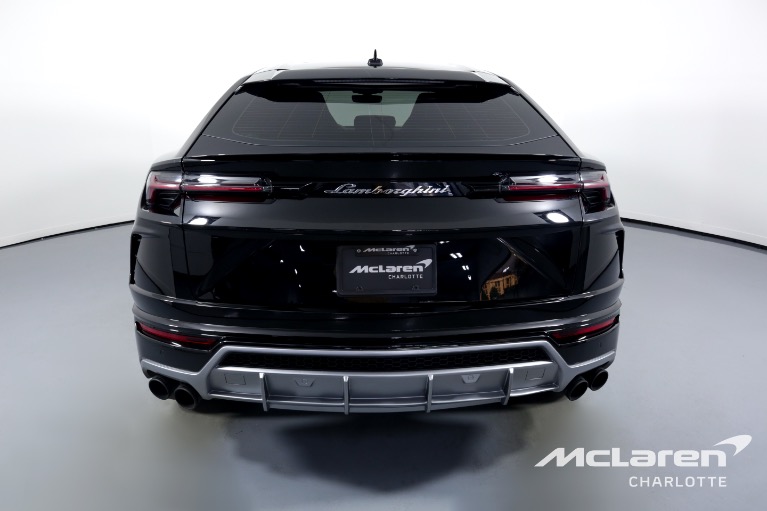 Used-2020-LAMBORGHINI-URUS