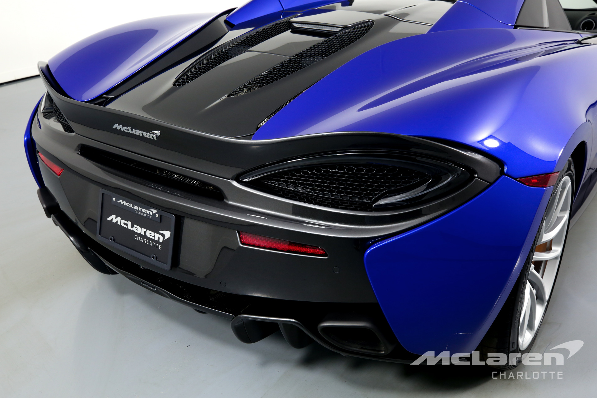 Used 2019 McLaren 570S Spider | Charlotte, NC