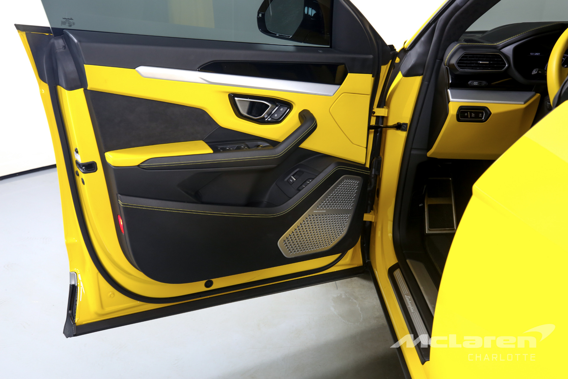 Used 2019 LAMBORGHINI URUS | Charlotte, NC