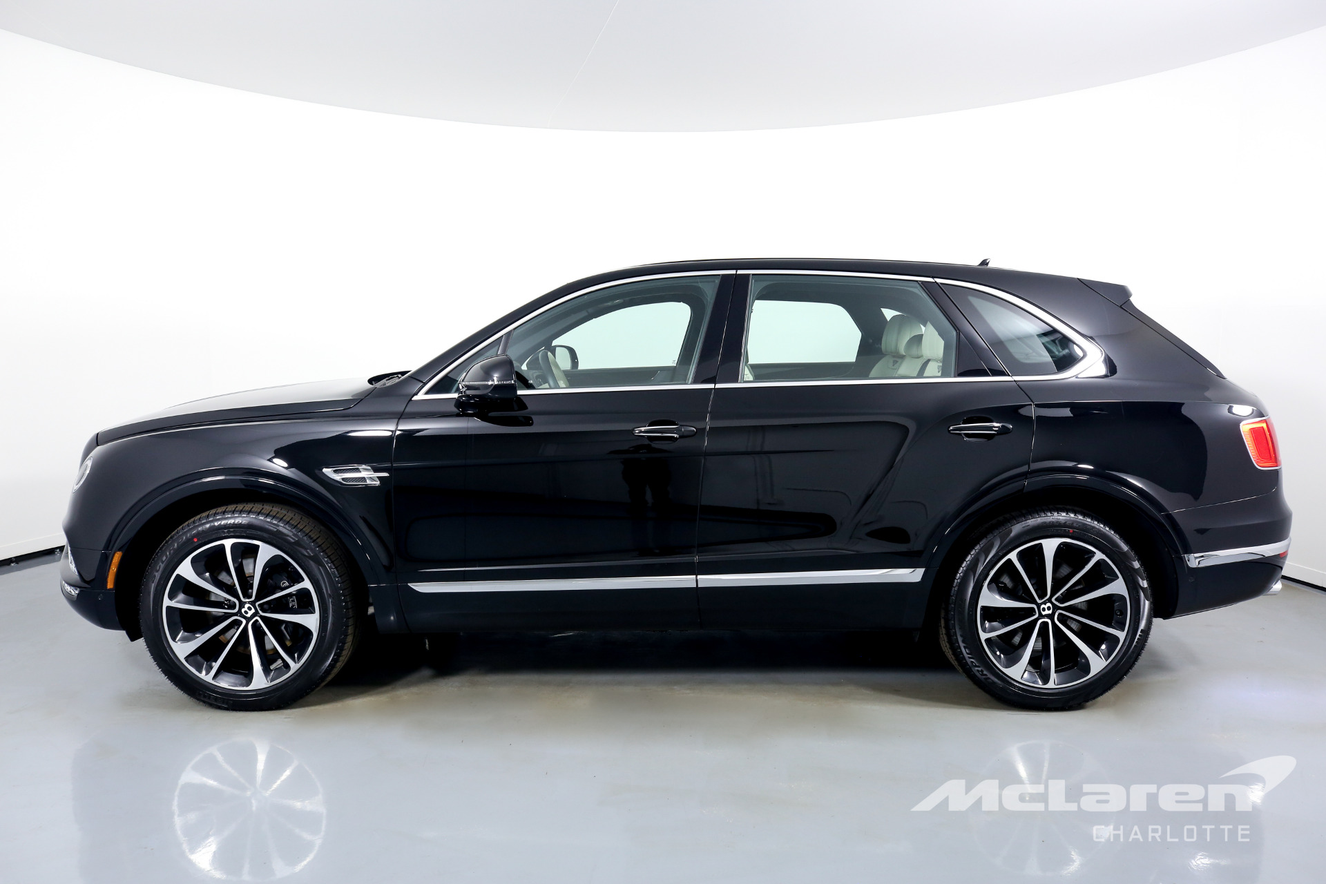 Used 2018 Bentley Bentayga Onyx Edition | Charlotte, NC