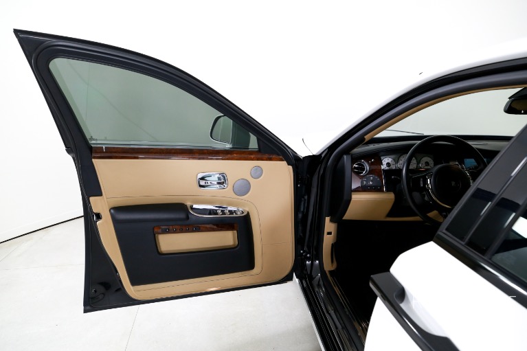 Used-2014-Rolls-Royce-Ghost