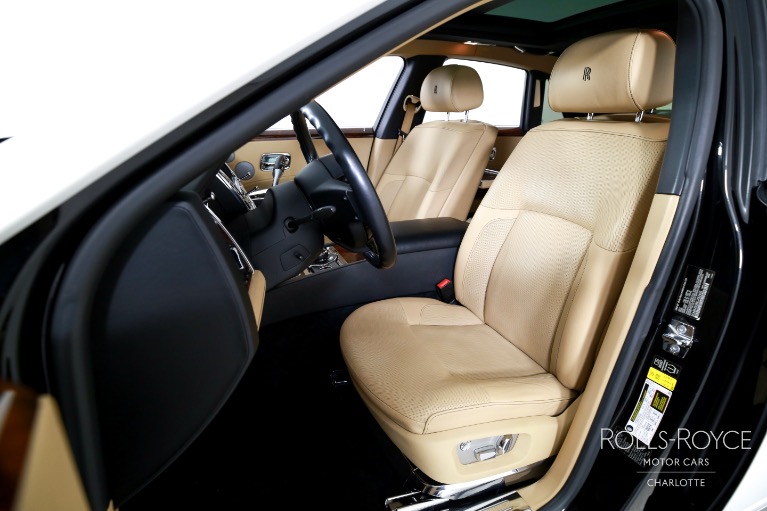 Used-2014-Rolls-Royce-Ghost