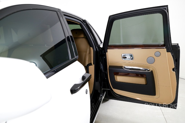 Used-2014-Rolls-Royce-Ghost