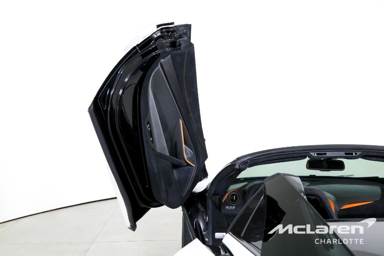 Used-2020-MCLAREN-720S-SPIDER-Performance