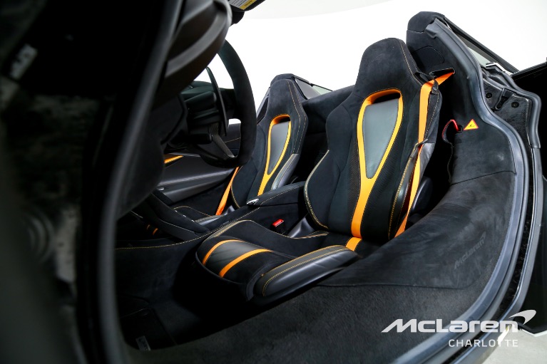 Used-2020-MCLAREN-720S-SPIDER-Performance