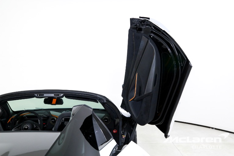 Used-2020-MCLAREN-720S-SPIDER-Performance