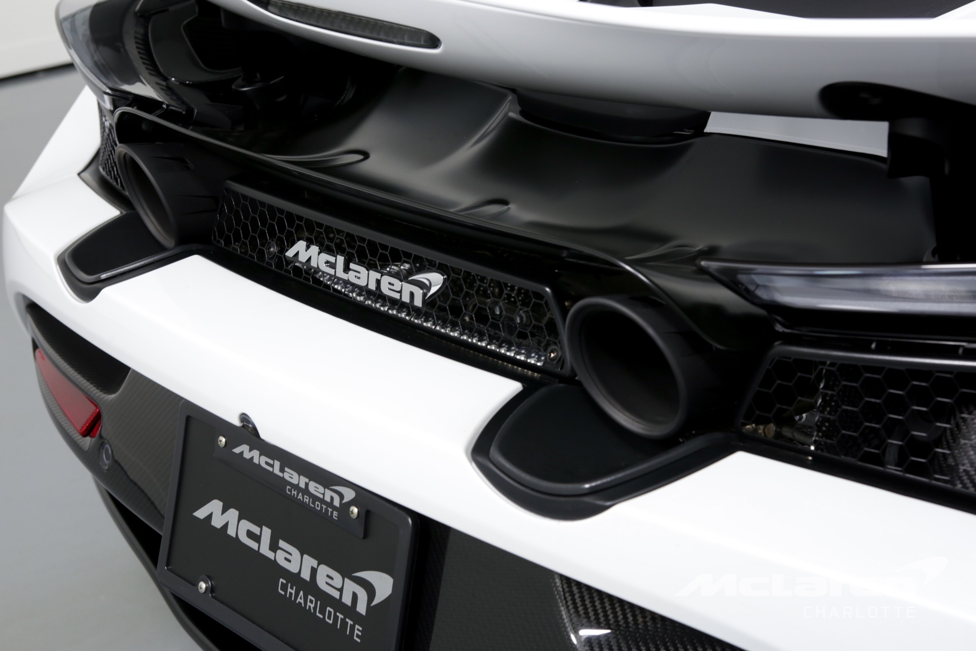 McLaren 720S kürzlich verwendet, Spider + B&O + Carbon Fibre Pack +STOCK+,  Farbe Weiße, getriebe Automatisch und Motor Benzin - Ref. 2268059