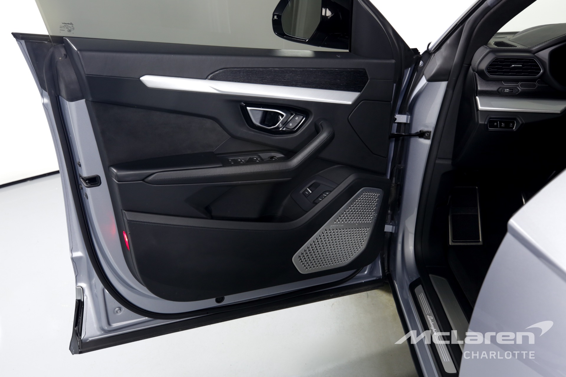 Used 2019 LAMBORGHINI URUS | Charlotte, NC