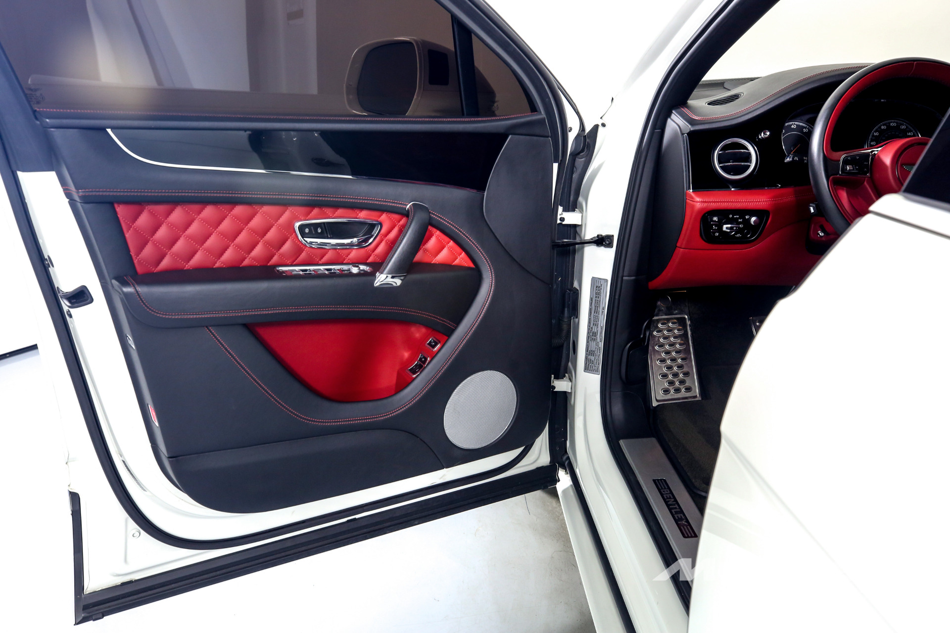 Used 2017 Bentley Bentayga W12 | Charlotte, NC