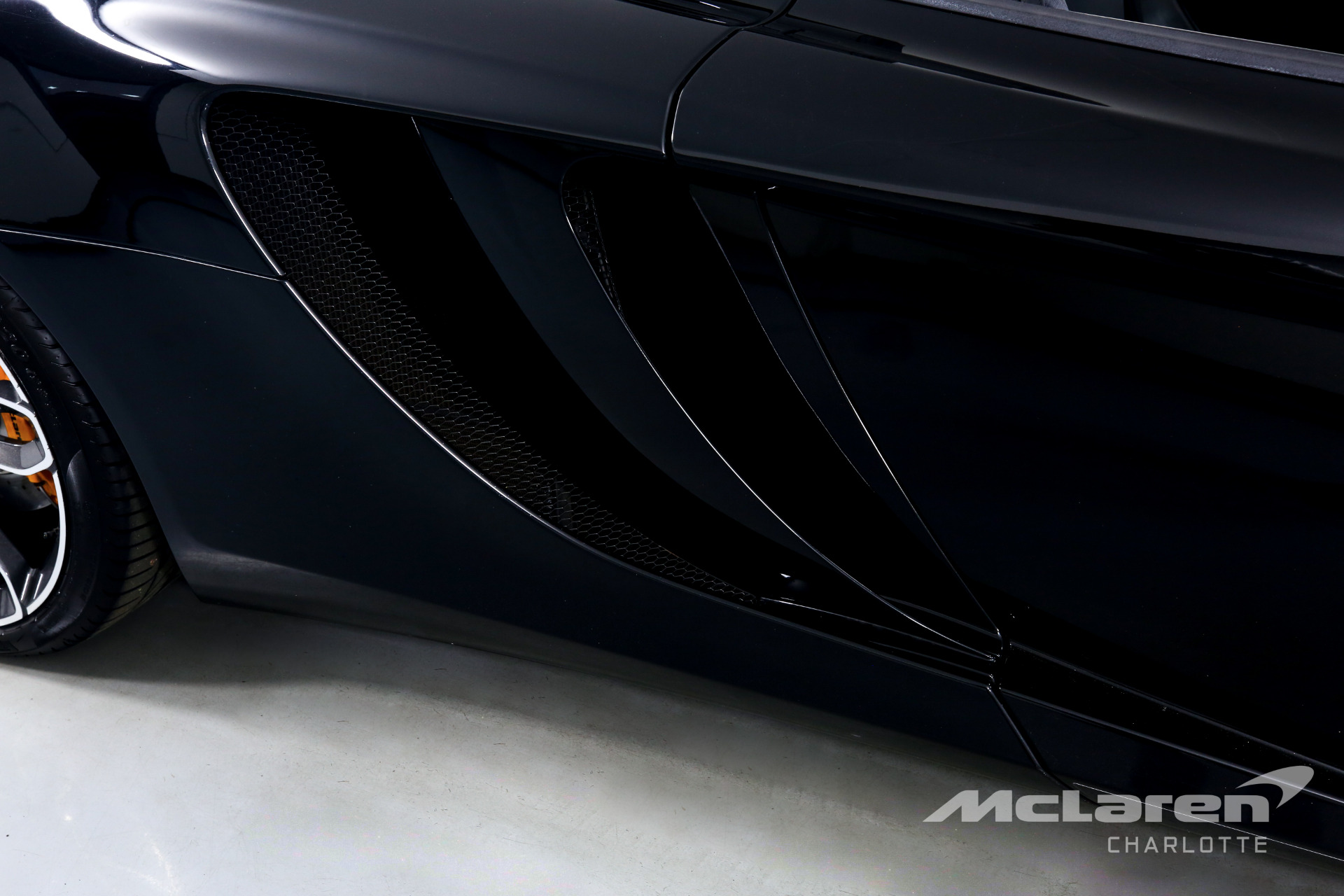 Used 2014 McLaren MP4-12C Spider | Charlotte, NC