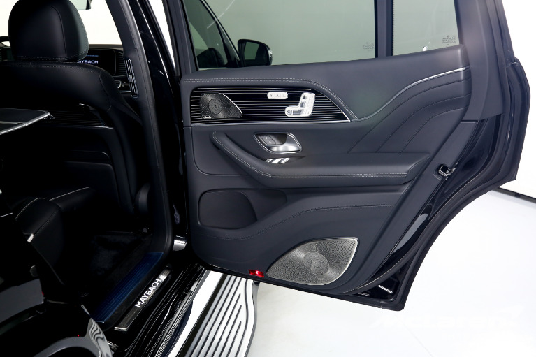 Used-2021-Mercedes-Benz-GLS-Mercedes-Maybach-GLS-600-4MATIC