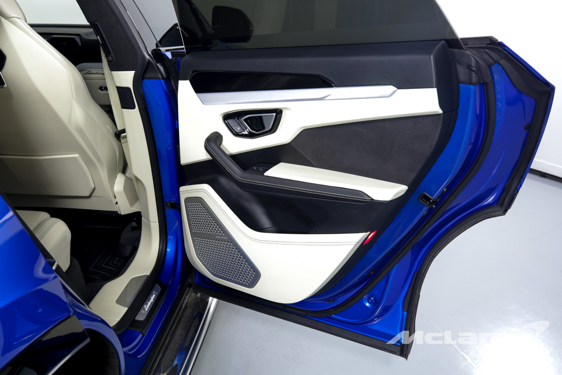 Used 2019 LAMBORGHINI URUS | Charlotte, NC