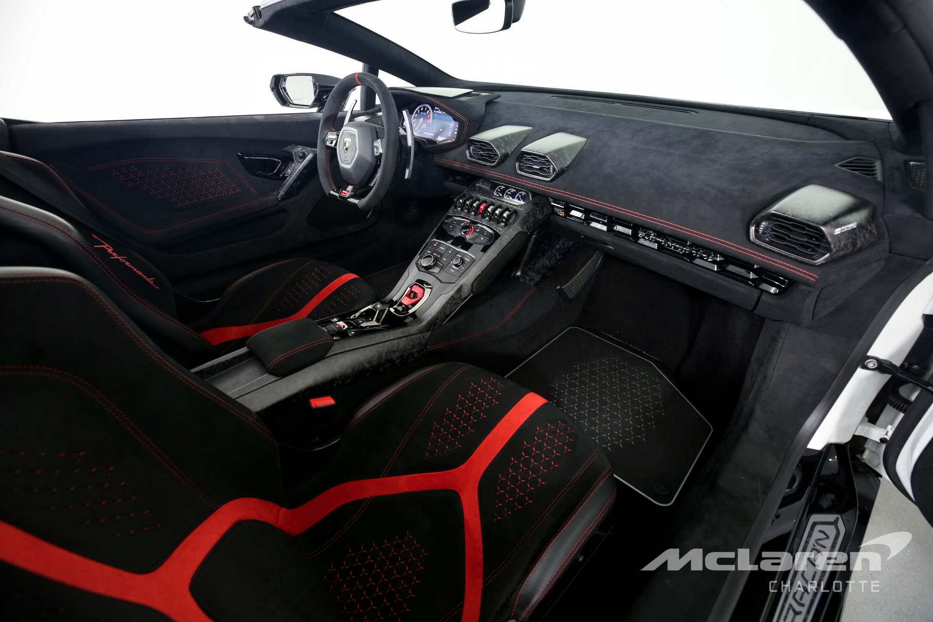 Used 2018 Lamborghini Huracan LP 640-4 Performante Spyder | Charlotte, NC