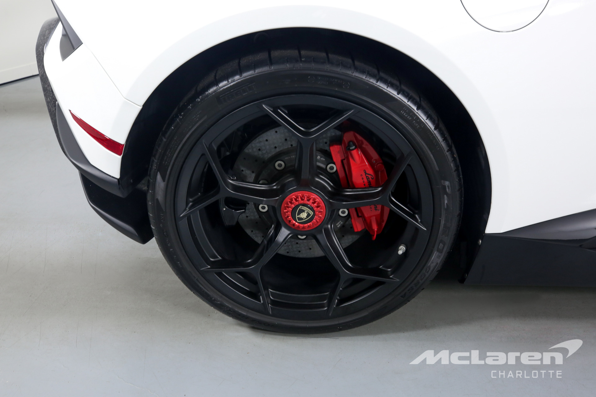 Used 2018 Lamborghini Huracan LP 640-4 Performante Spyder | Charlotte, NC