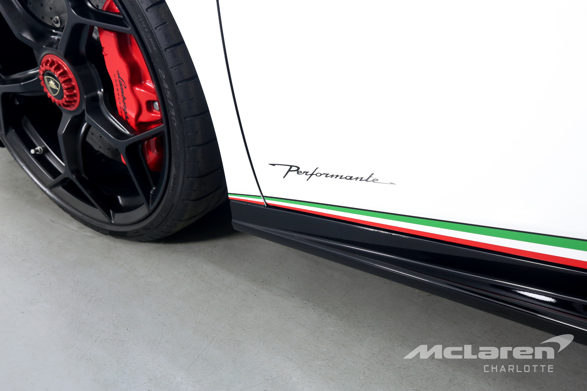 Used 2018 Lamborghini Huracan LP 640-4 Performante Spyder | Charlotte, NC
