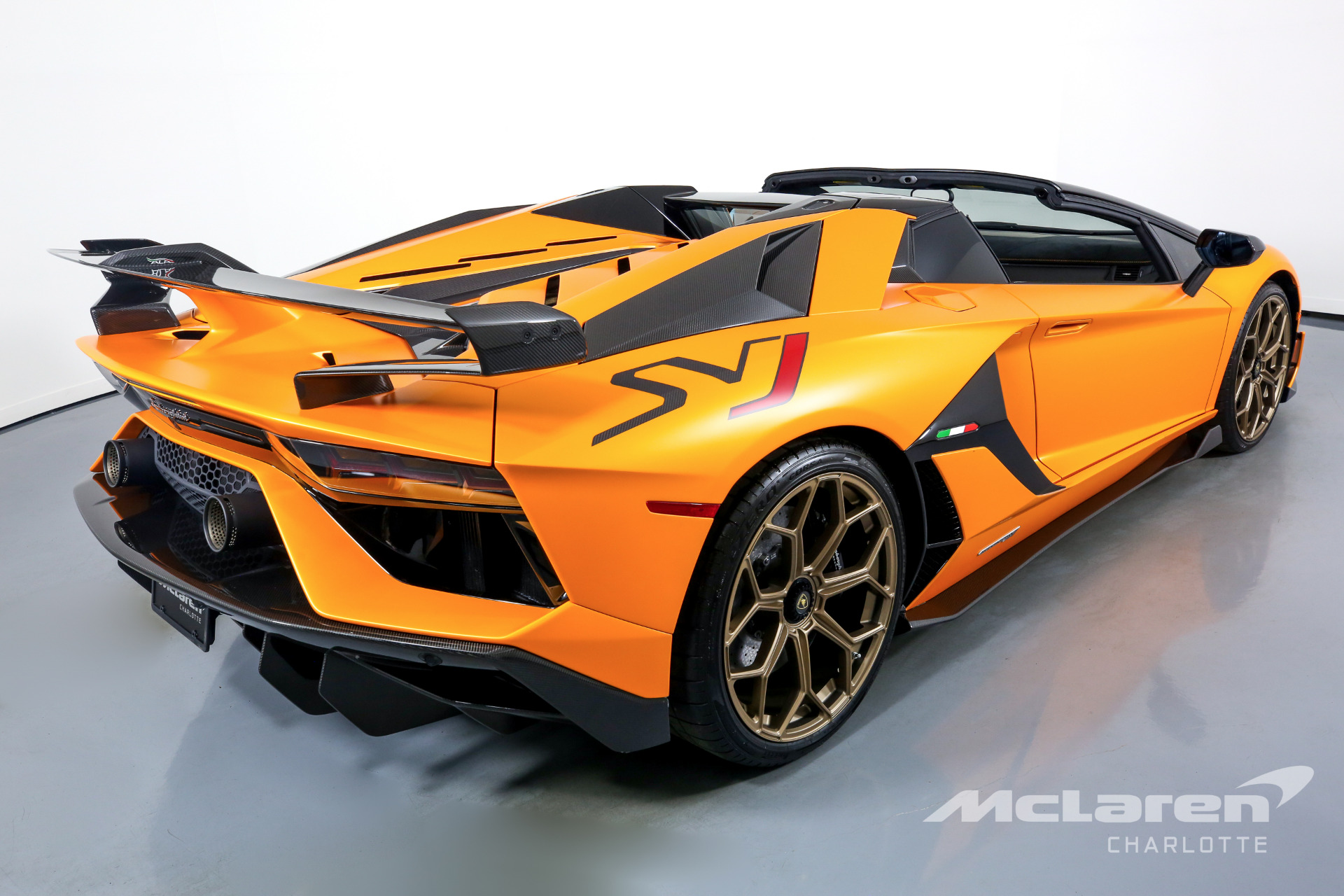 Used 2020 LAMBORGHINI AVENTADOR SVJ | Charlotte, NC