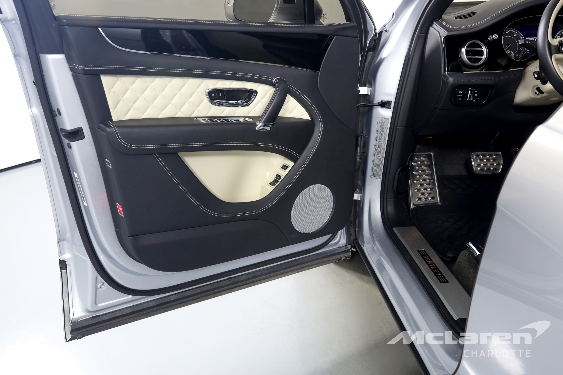 Used 2018 Bentley Bentayga W12 Signature Edition | Charlotte, NC