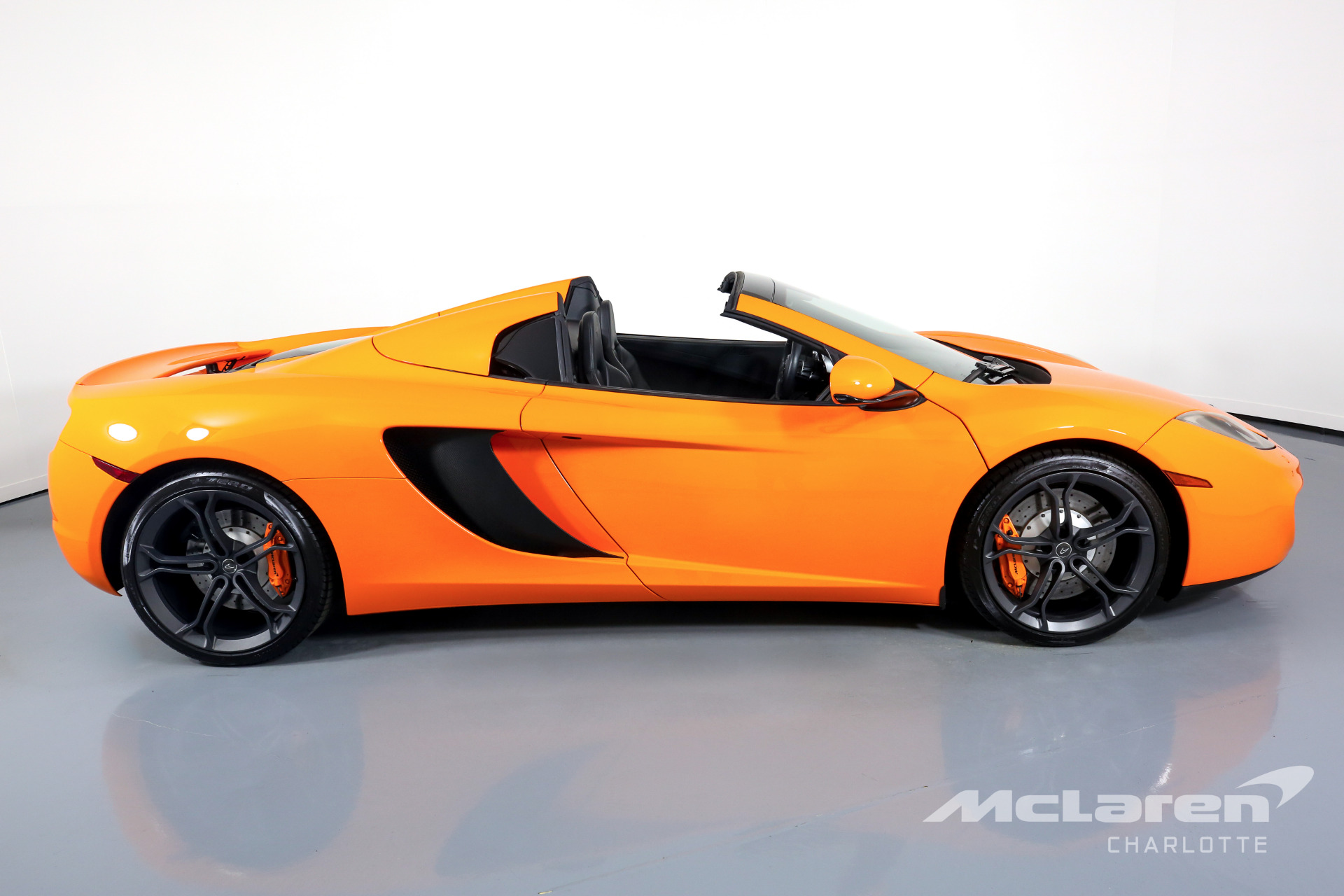 Used 2014 McLaren MP4-12C Spider | Charlotte, NC