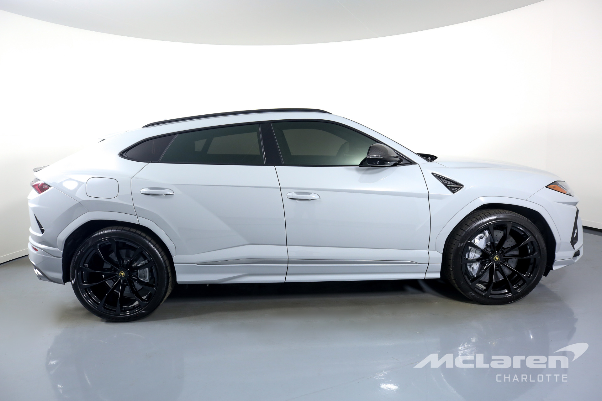 Used 2021 LAMBORGHINI URUS | Charlotte, NC