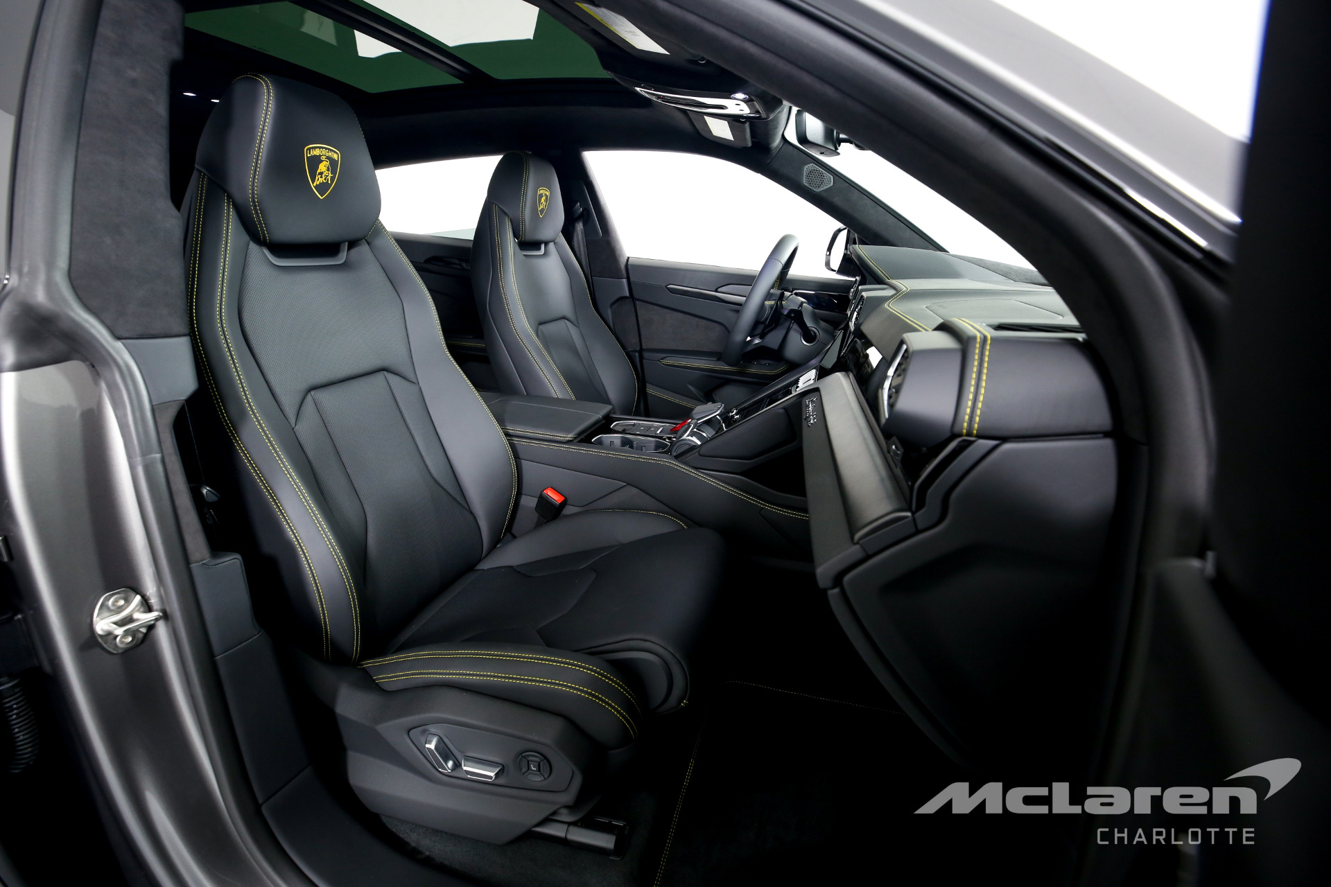 Used 2021 LAMBORGHINI URUS | Charlotte, NC
