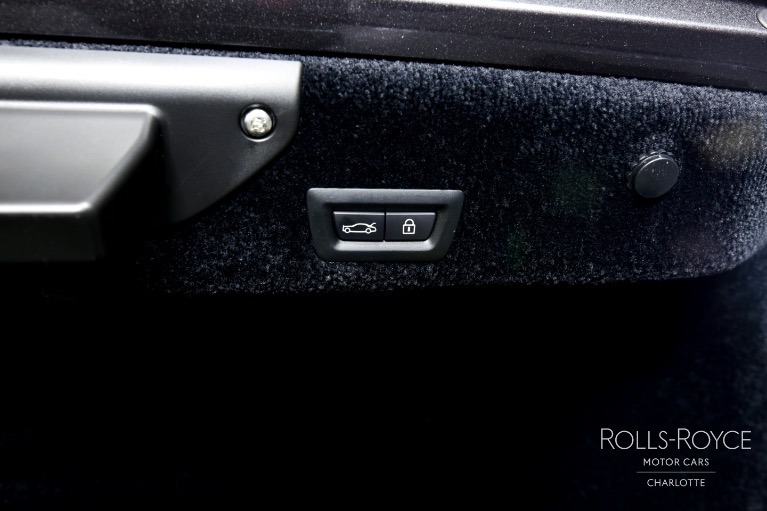 Used-2017-Rolls-Royce-Wraith