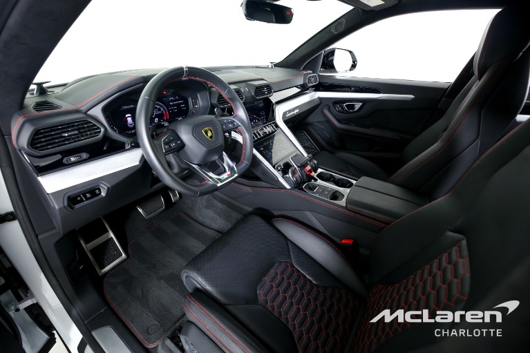 Used-2021-LAMBORGHINI-URUS