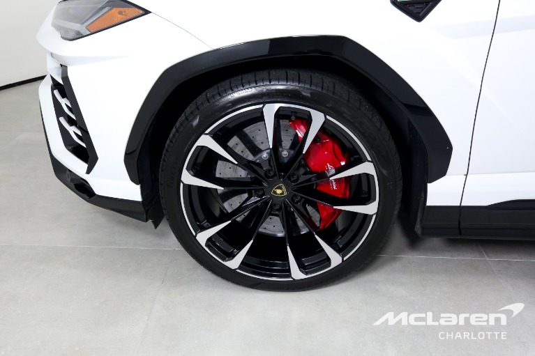 Used-2021-LAMBORGHINI-URUS