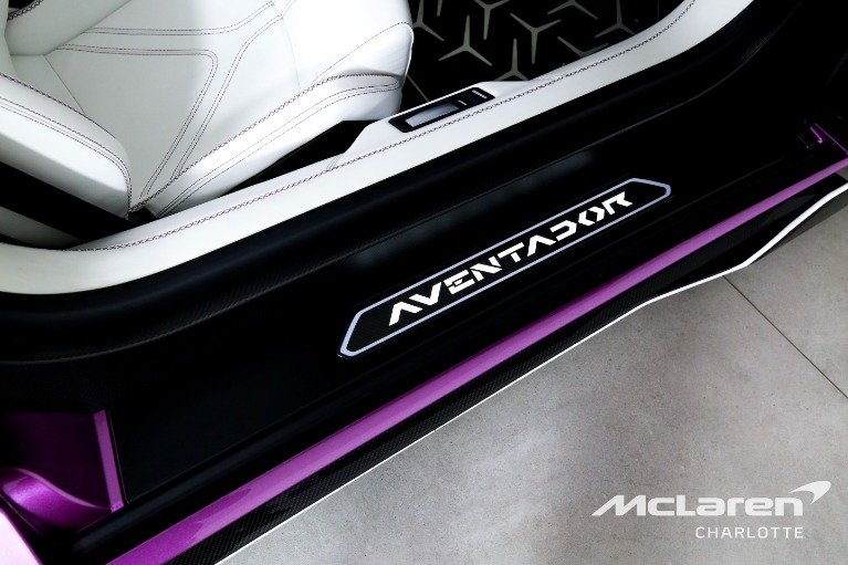 Used-2020-LAMBORGHINI-AVENTADOR-SVJ