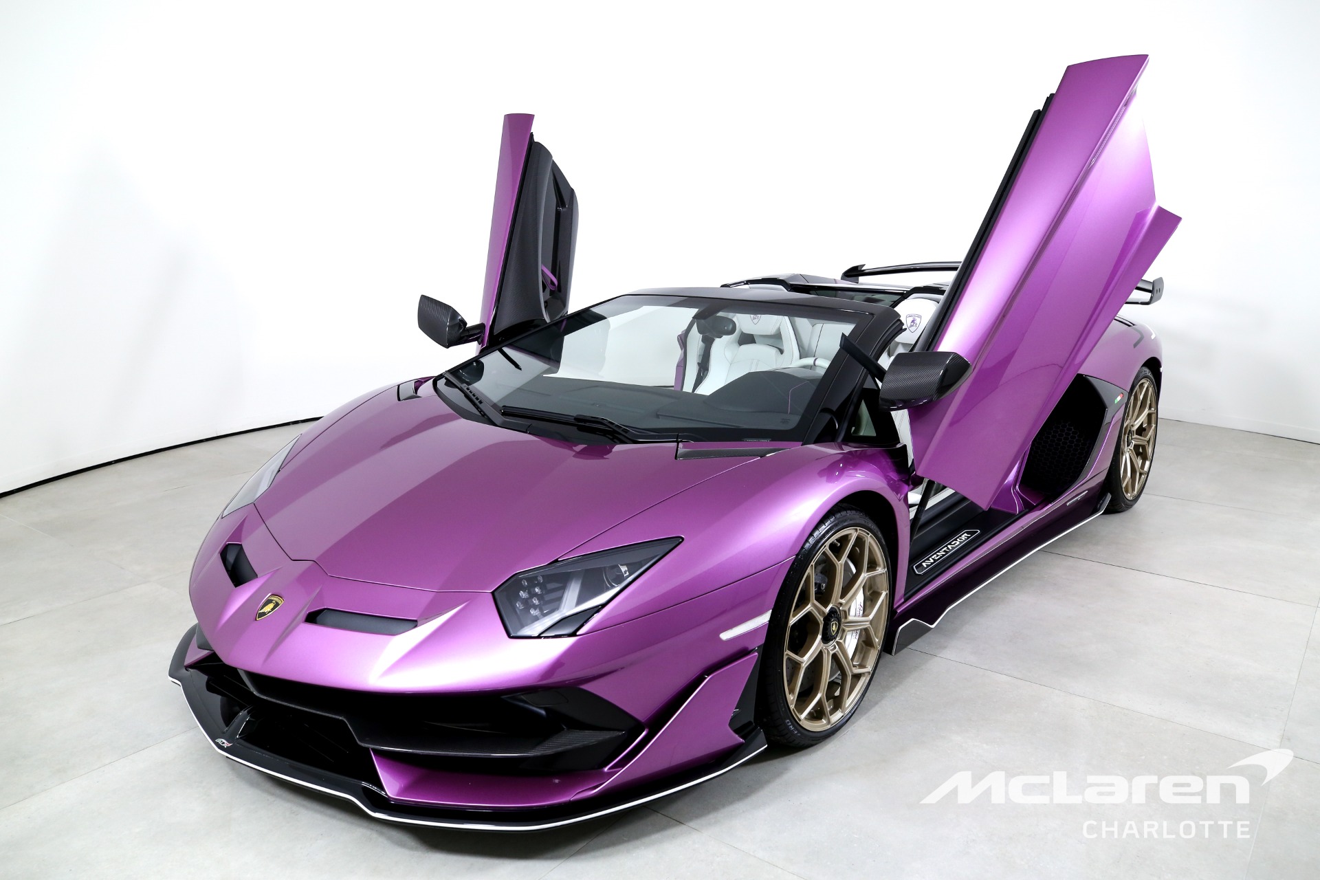 Used 2020 LAMBORGHINI AVENTADOR SVJ | Charlotte, NC